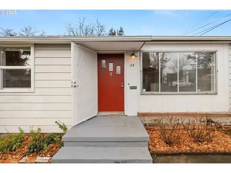 23 SE 91st Avenue Portland OR 97216