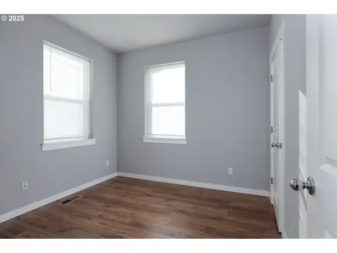 3549 Jones Loop Hood River OR 97031