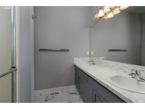 3549 Jones Loop Hood River OR 97031
