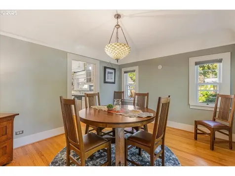 1638 SE Harrison Street Portland OR 97214