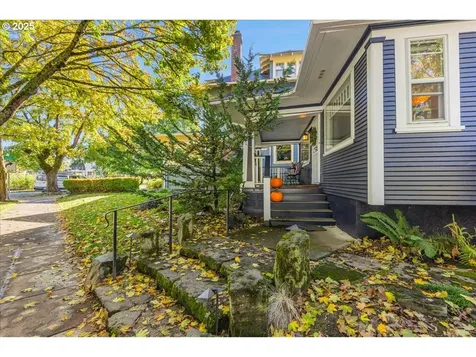 1638 SE Harrison Street Portland OR 97214