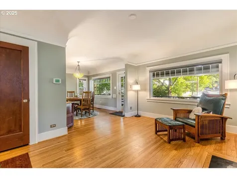 1638 SE Harrison Street Portland OR 97214
