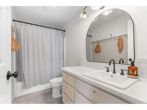 407 E Wilson Street Yacolt WA 98675