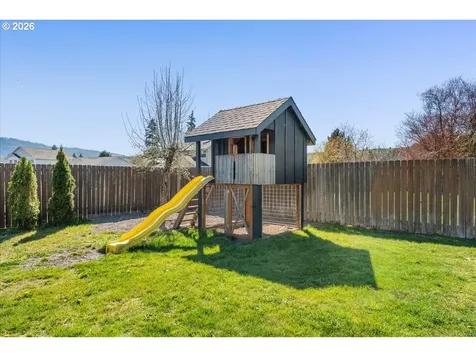 407 E Wilson Street Yacolt WA 98675