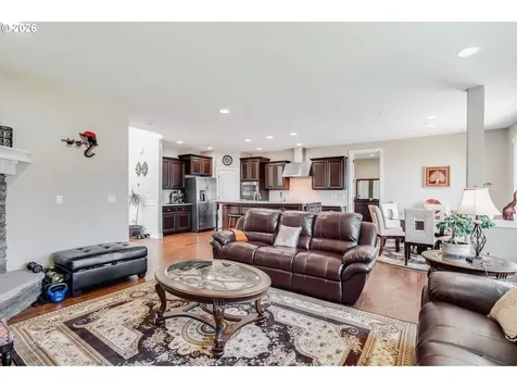 10703 NW Glenmore Way Portland OR 97229