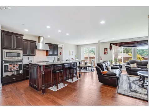 10703 NW Glenmore Way Portland OR 97229