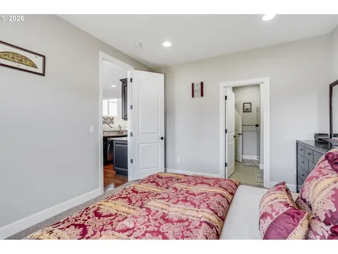 10703 NW Glenmore Way Portland OR 97229