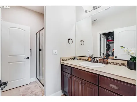 10703 NW Glenmore Way Portland OR 97229