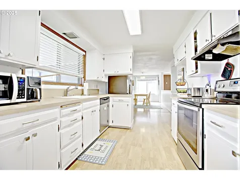 21408 SE Main Street Gresham OR 97030