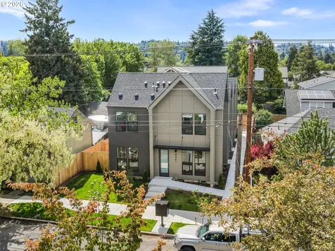 8659 SE 15th Avenue Portland OR 97202
