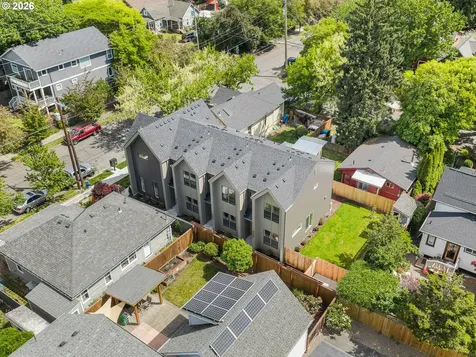 8659 SE 15th Avenue Portland OR 97202