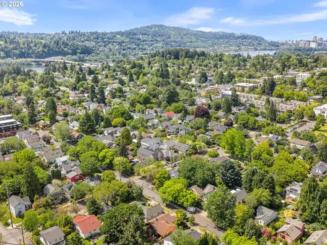 8659 SE 15th Avenue Portland OR 97202