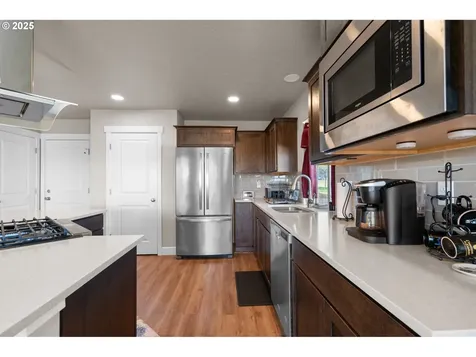 1323 E Newport Avenue Hermiston OR 97838