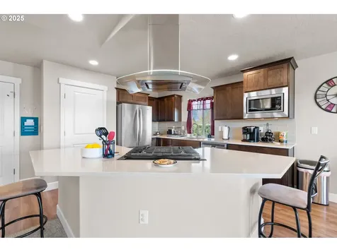 1323 E Newport Avenue Hermiston OR 97838