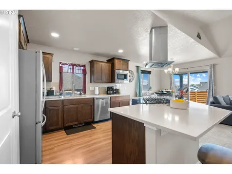 1323 E Newport Avenue Hermiston OR 97838