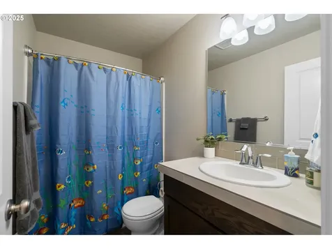 1323 E Newport Avenue Hermiston OR 97838