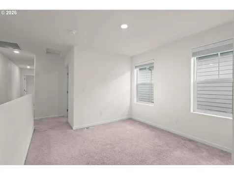 28 NE 134th Place Portland OR 97230