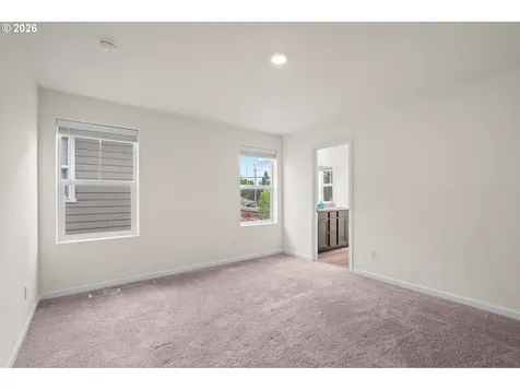 28 NE 134th Place Portland OR 97230