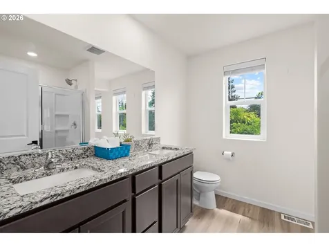 28 NE 134th Place Portland OR 97230