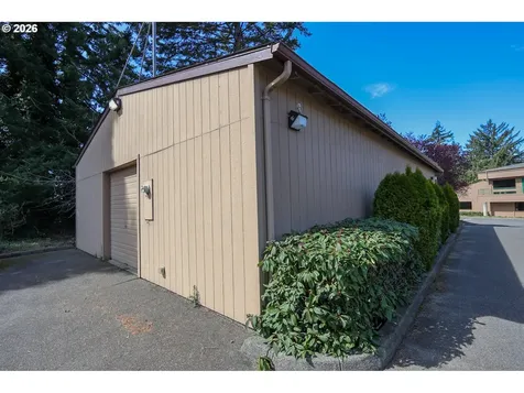 2695 N 17th Street Coos Bay OR 97420