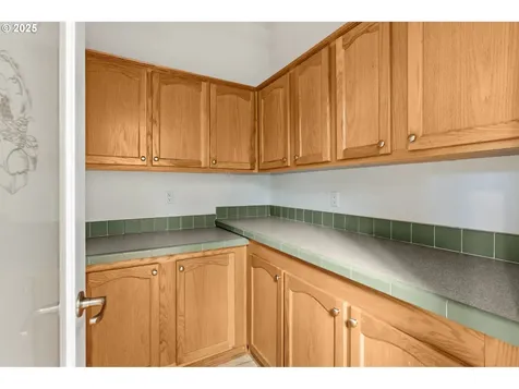 35986 Enterprise Road Creswell OR 97426