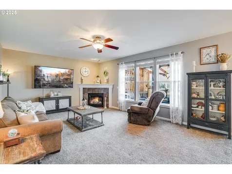 2857 Bald Eagle Avenue NW Salem OR 97304