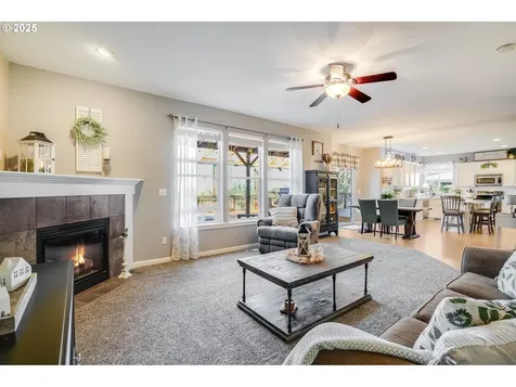 2857 Bald Eagle Avenue NW Salem OR 97304