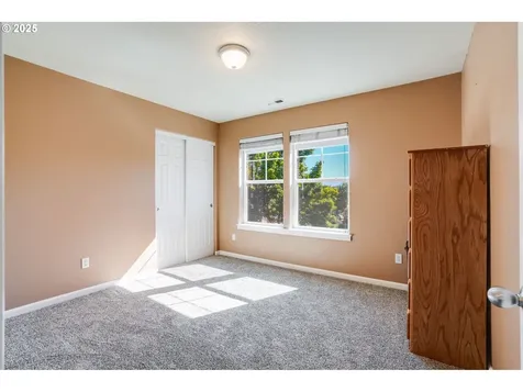 2857 Bald Eagle Avenue NW Salem OR 97304