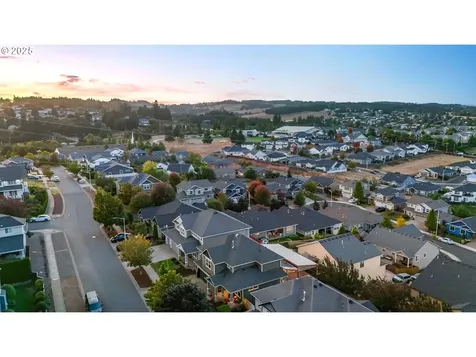 2857 Bald Eagle Avenue NW Salem OR 97304