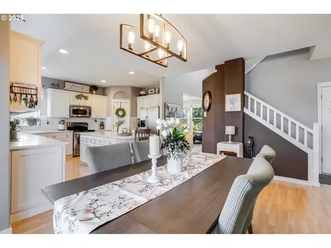 2857 Bald Eagle Avenue NW Salem OR 97304