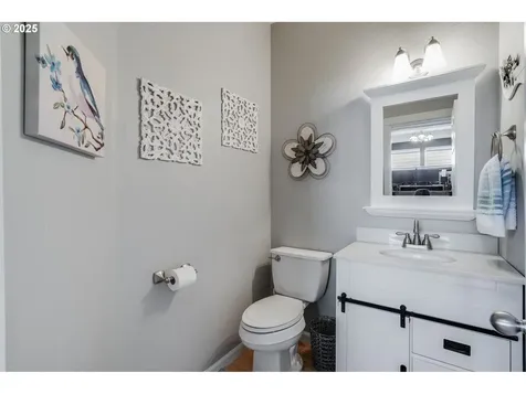 2857 Bald Eagle Avenue NW Salem OR 97304