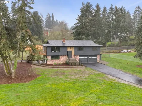 17270 S Overlook Road Oregon City OR 97045