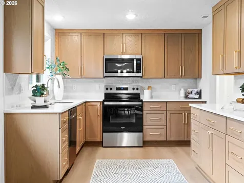 17270 S Overlook Road Oregon City OR 97045