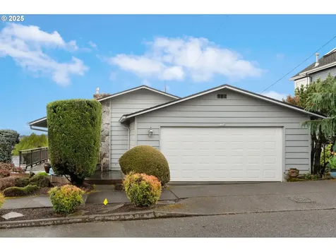 7556 S Kelly Avenue Portland OR 97219