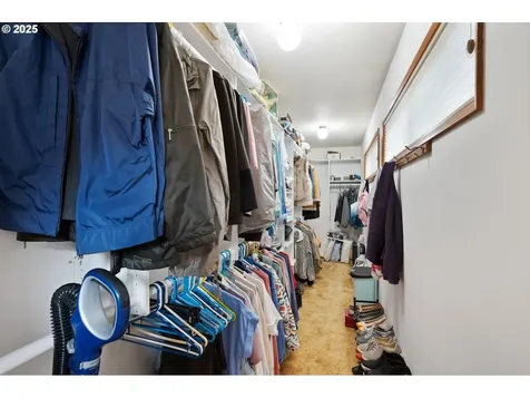 7556 S Kelly Avenue Portland OR 97219