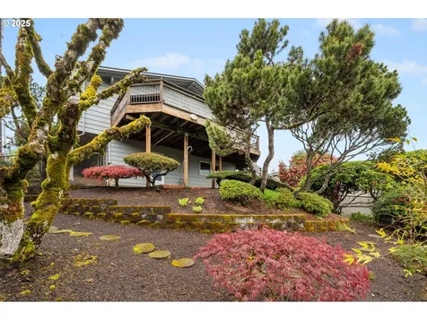 7556 S Kelly Avenue Portland OR 97219