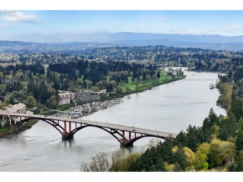 7556 S Kelly Avenue Portland OR 97219