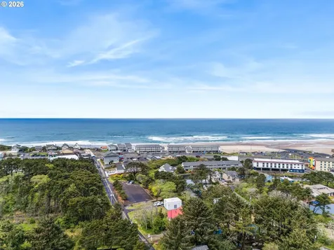 331 SE Jetty Avenue Lincoln City OR 97367