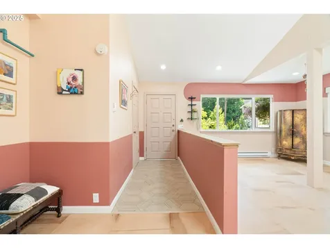 6759 SW 52nd Avenue Portland OR 97219
