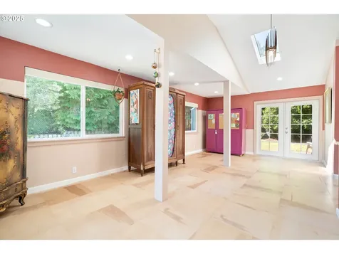 6759 SW 52nd Avenue Portland OR 97219