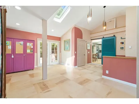 6759 SW 52nd Avenue Portland OR 97219