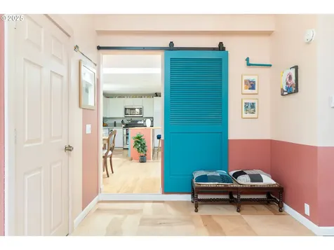6759 SW 52nd Avenue Portland OR 97219