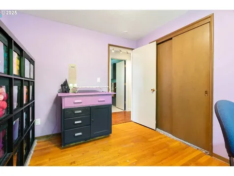 6759 SW 52nd Avenue Portland OR 97219