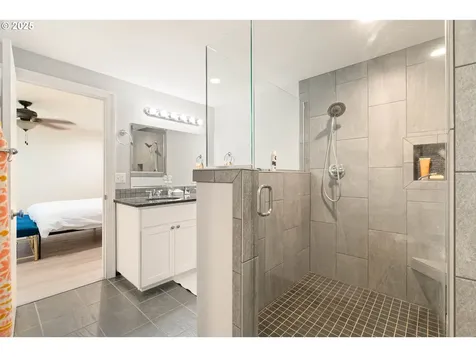 6759 SW 52nd Avenue Portland OR 97219
