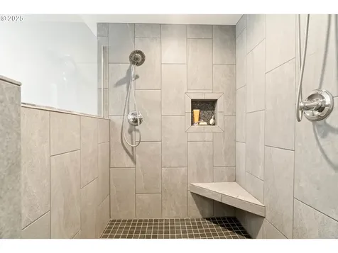6759 SW 52nd Avenue Portland OR 97219