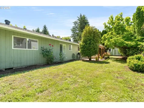 6759 SW 52nd Avenue Portland OR 97219