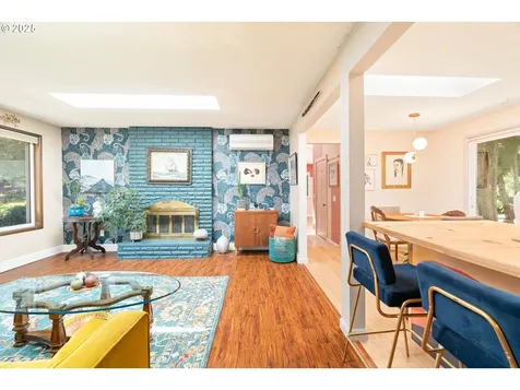 6759 SW 52nd Avenue Portland OR 97219