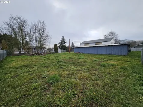 2456 Austin Road Roseburg OR 97471