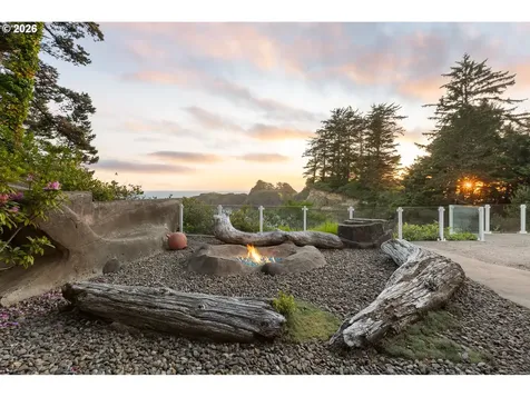 1845 SW Mcdonald Avenue Depoe Bay OR 97341