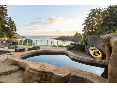 1845 SW Mcdonald Avenue Depoe Bay OR 97341